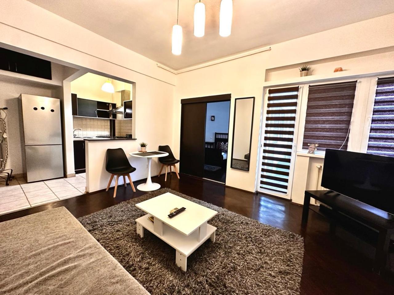 Conta Apartment Bukarest Eksteriør billede